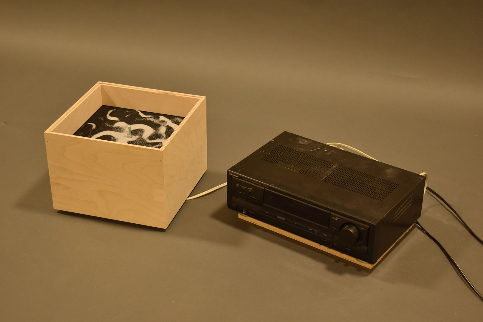 Another view of the box and amplifier